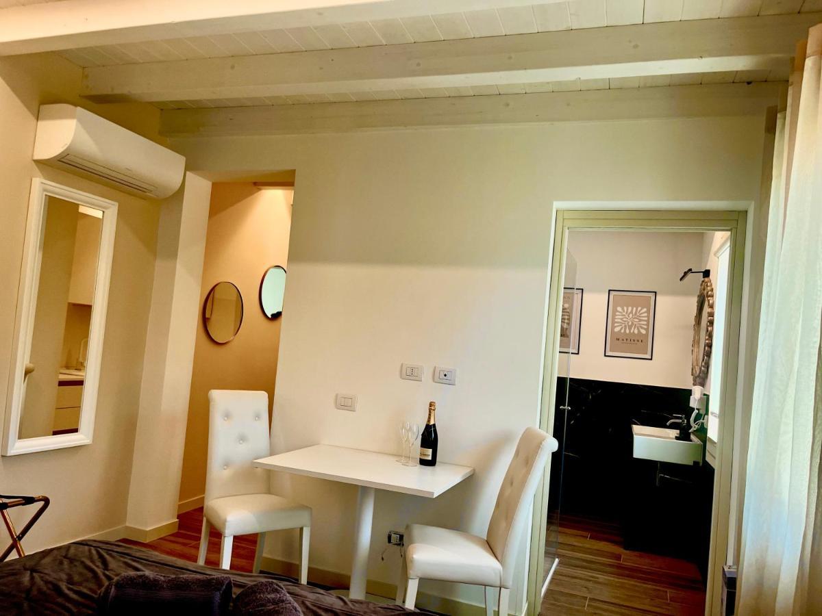 Star Soave Rooms - Locazione Turistica 외부 사진