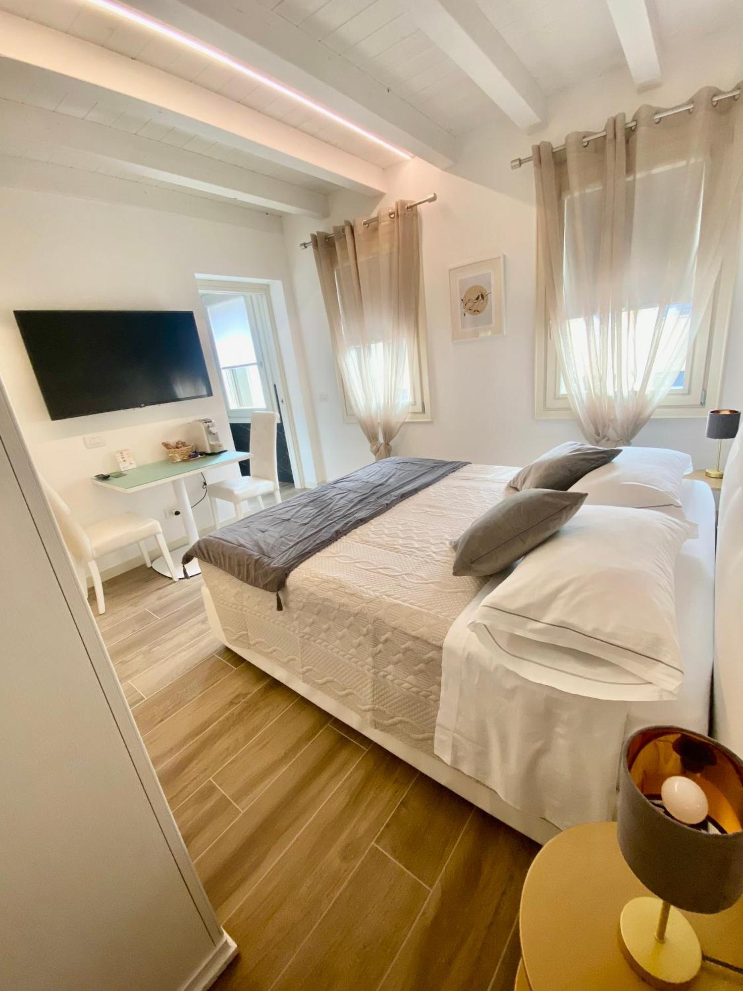 Star Soave Rooms - Locazione Turistica 외부 사진